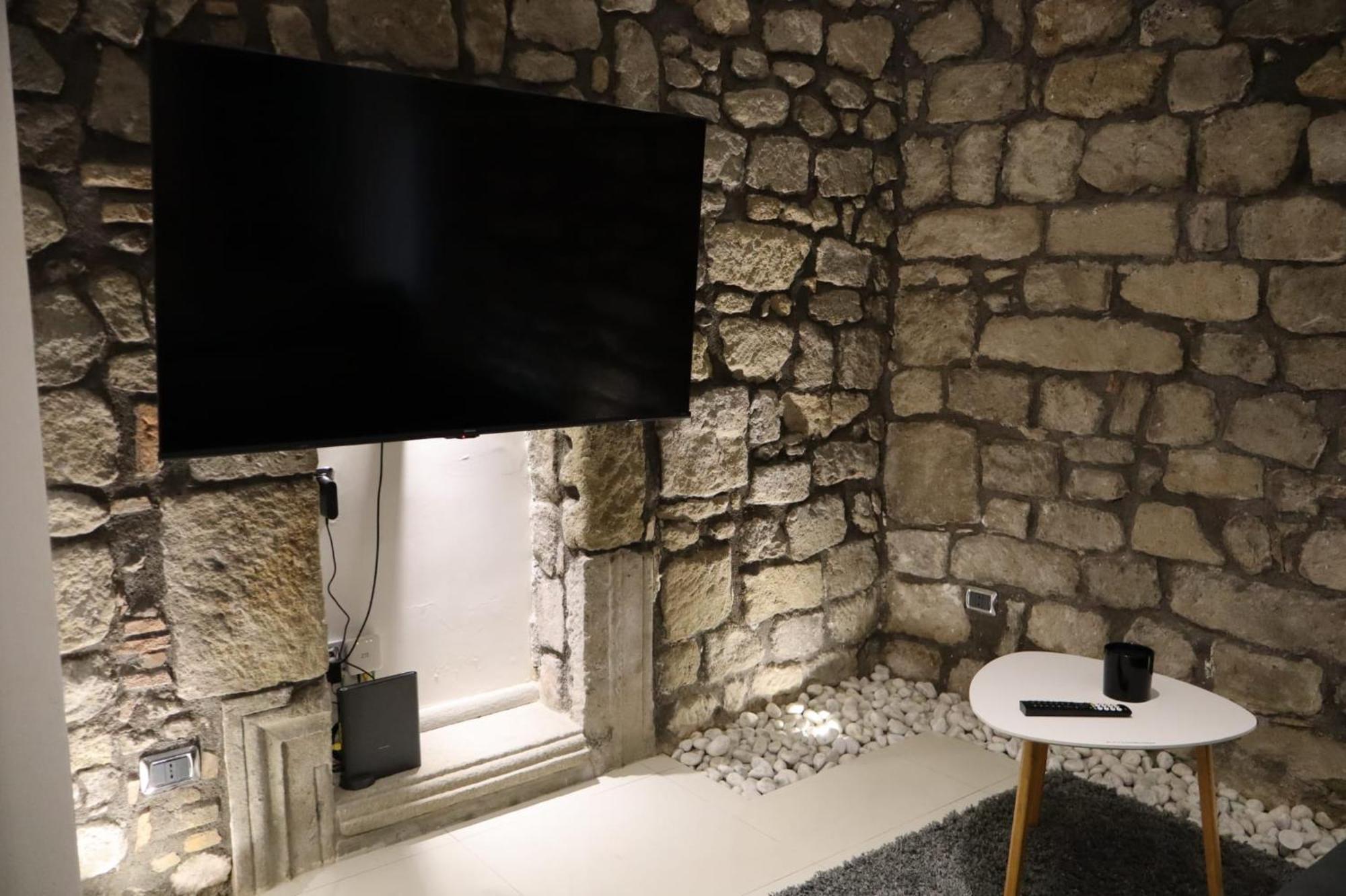 White Loft & Spa ヴィテルボ エクステリア 写真