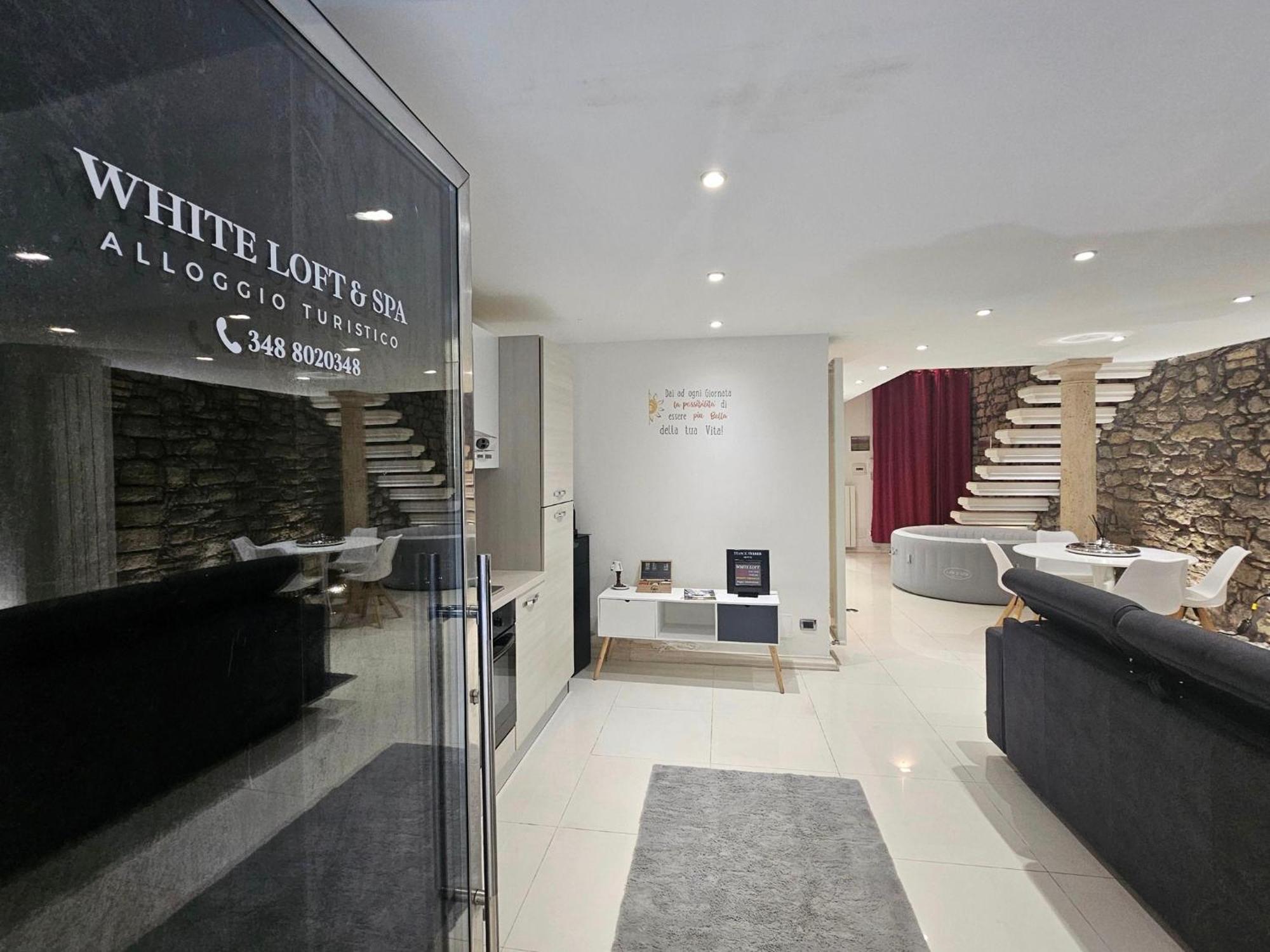 White Loft & Spa ヴィテルボ エクステリア 写真